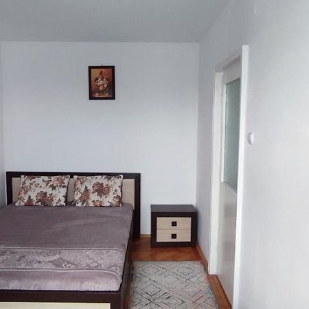 Apartament Ultracentral - Doua Camere Μπάια Μάρε Εξωτερικό φωτογραφία